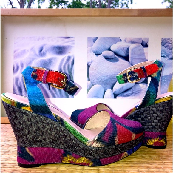 Stuart Weitzman Wedge Espadrilles - Picture 5 of 15